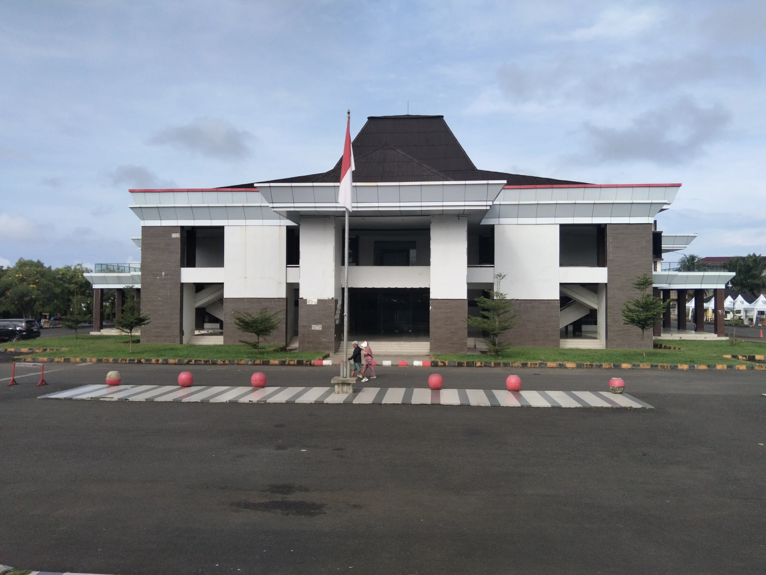 Balai Warga Modern Kini Jadi Tempat Favorit Aktivitas Komunitas